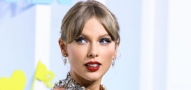 Taylor Swift - Past "Swiftie" Plastic Surgery?