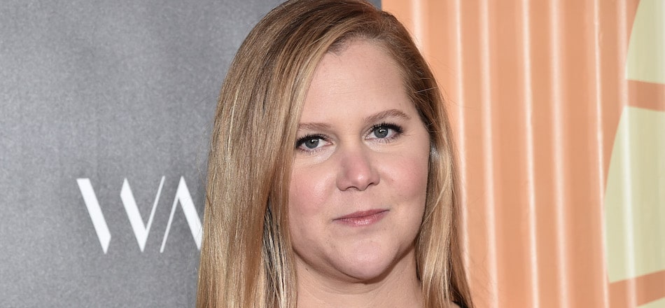 Comedian Amy Schumer Gets Cheek Fillers Dissolved