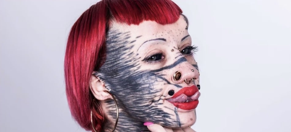 Plastic Surgery Transformation - Woman Look Like Human Cat (Meow)
