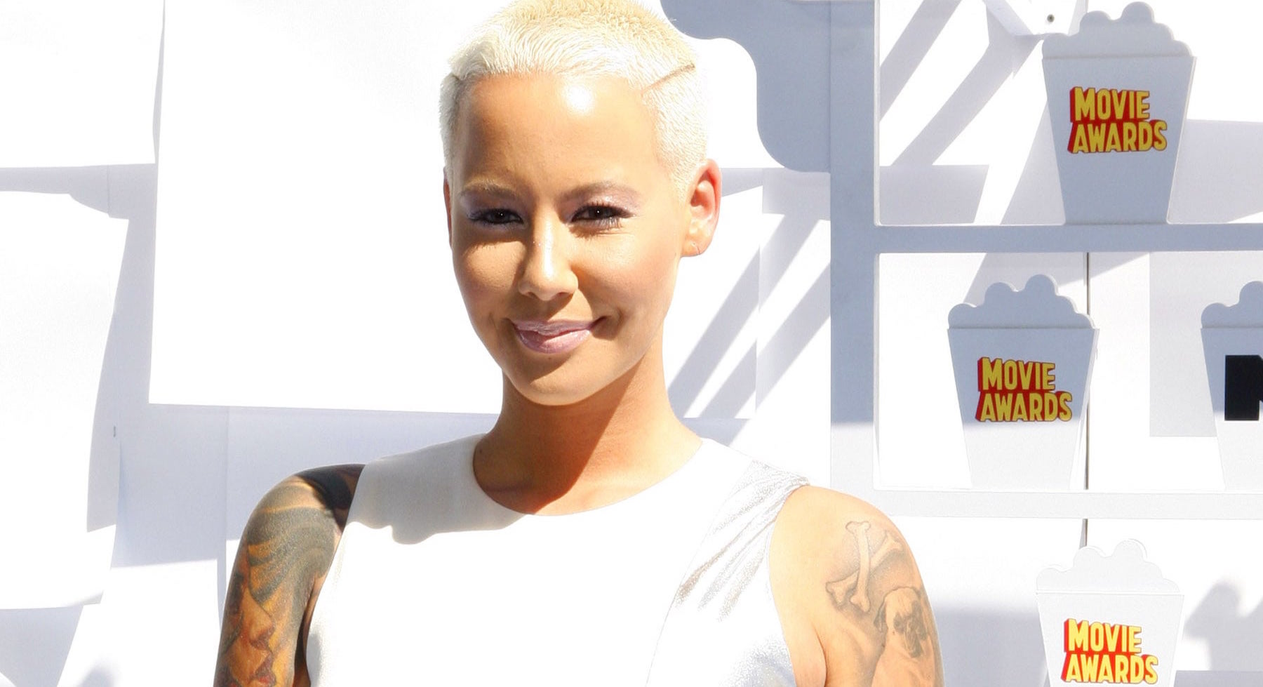 Discover the latest plastic surgery adventure of Amber Rose
