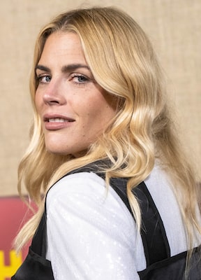 Busy Phillips Against Plastic Surgery