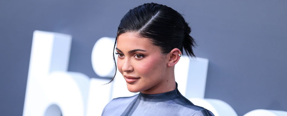 Kylie Jenner denies plastic surgery